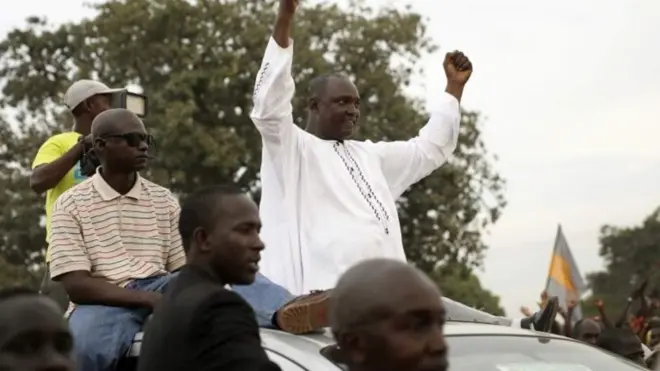 Adama Barrow alipata kura 263,515