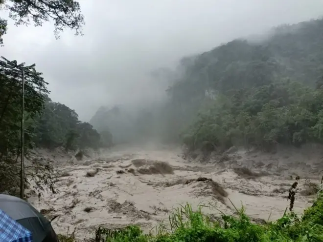 তিস্তায় হড়পা বান