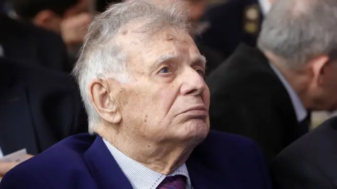 Жорес Алфёров