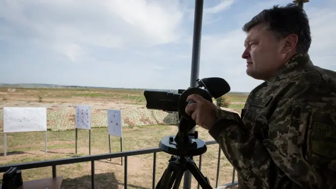 Петр Порошенко сообщил, что режим тишины в Донбассе не нарушался за первые 12 часов и 5 минут.