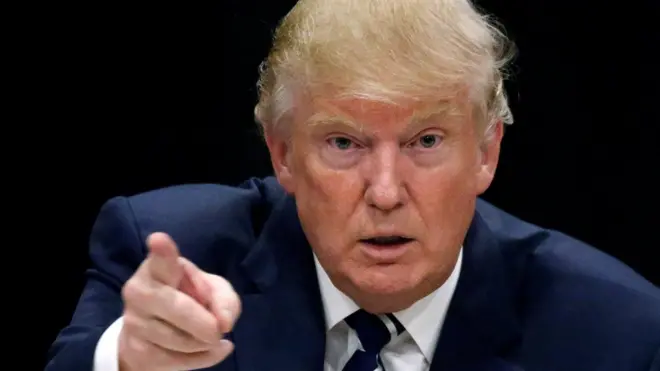 นายโดนัลด์ ทรัมป์