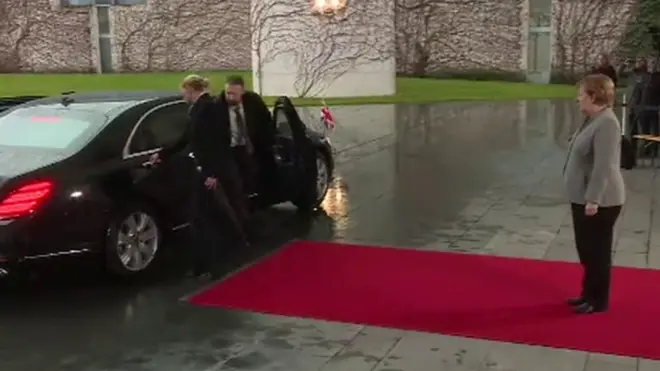 Ангела Меркель чекає на Терезу Мей