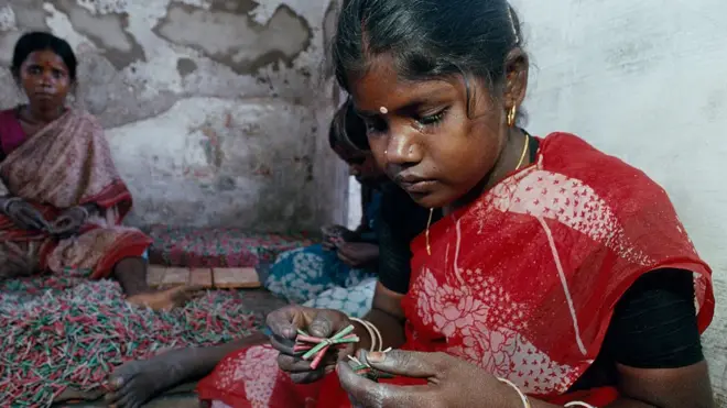 "பட்டாசு தயாரிப்பு மற்றும் வேலைவாய்ப்பு பெரிதும் பாதிக்கப்படும்"