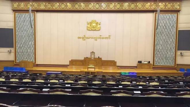 အမျိုးသား လွှတ်တော် ဥက္ကဋ္ဌ က အဆိုအဖြစ်မတင်ဘဲ မေးခွန်းအဖြစ်သာတင်ဖို့ပြော ဆိုခဲ့ကြောင်းဦးကျော်ကျော်ဝင်းက ဘီဘီစီကို ပြော