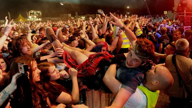 Виступ гурту Billy Talent на фестивалі Nova Rock в Австралії. Невдовзі це можна буде повторити в Києві