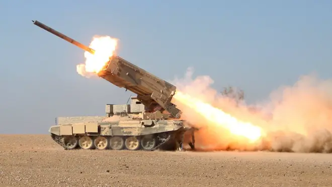 الهجوم على المناطق الشرقية من الموصل بدأ بقصف مدفعي وصاروخي مكثف