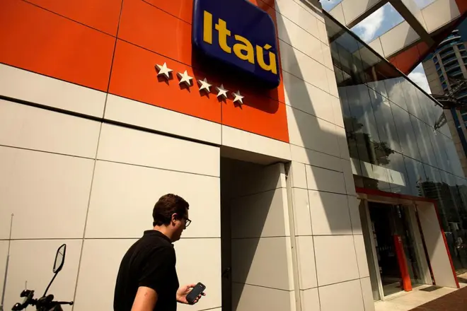 Fachada do Banco Itaú