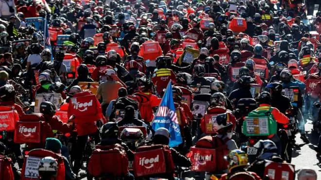 Entregadores fizeram marchas por São Paulo durante paralisação