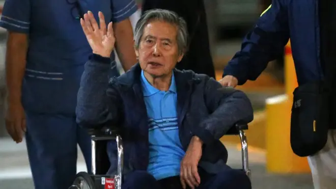 Alberto Fujimori outside the Centenario Clinic, Lima on 4 January 2018