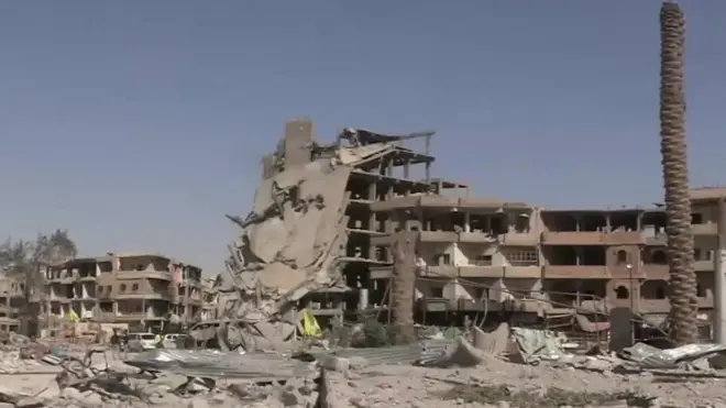 سنہ2014 سے دولتِ اسلامیہ کے گڑھ رقہ پر سیرین ڈیموکریٹک فورسز کا قبضہ۔