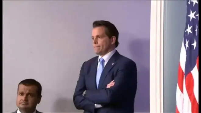 「お前はクビだ！」　リアリティー番組さながらのスカラムーチ氏解任