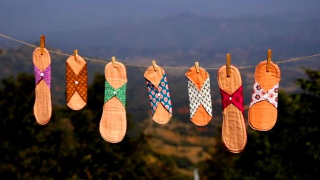 尼泊尔山区妇女制作的布卫生巾