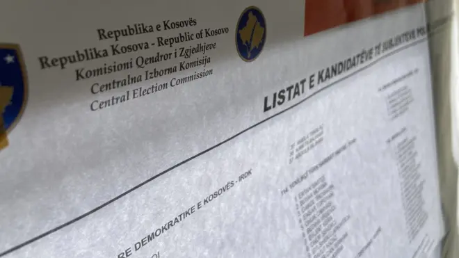 Na listama je 1079 kandidata raspoređenih u 28 lista.