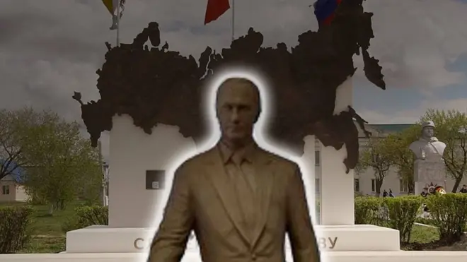 Статую Путина в последний момент убрали из скульптурного ансамбля, открытого в селе Частоозерье.