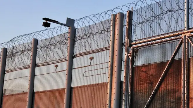 Тюремный забор