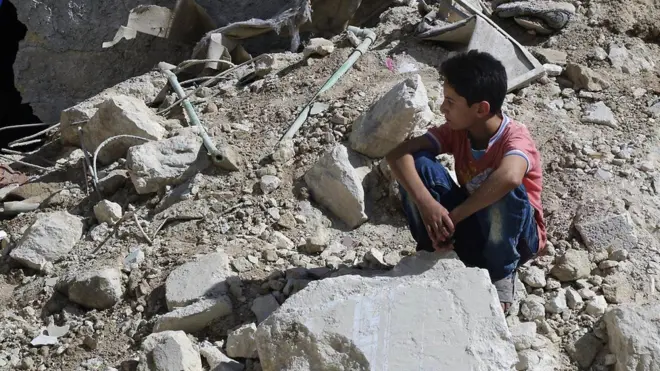 جنگ در شهر حلب، هم در مناطق تحت کنترل دولت و هم در مناطق تحت کنترل مخالفان، آسیب جدی به غیرنظامیان وارد کرده است