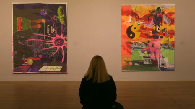 Відвідувачка музею