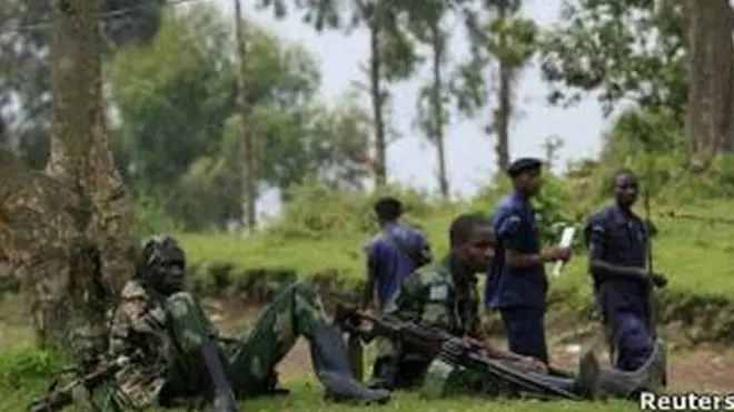 Au moins un militaire a été tué et plusieurs autres blessés.