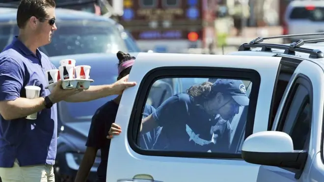 Sasha Obama, 15, akifanya kazi