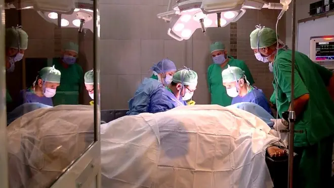 غرفة عمليات في إحدى المستشفيات المصرية