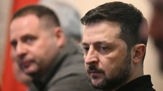 Зеленський і на задньому плані Єрмак