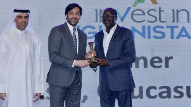 در نشست سالانه سرمایه‌گذاری که در شهر دبی برگزار ‌شد، برنامه "سرمایه گذاری در افغانستان" که توسط دولت کابل ارائه شده بود، مقام نخست را در میان کشورهای آسیایی میانه، روسیه و قفقاز گرفته است.