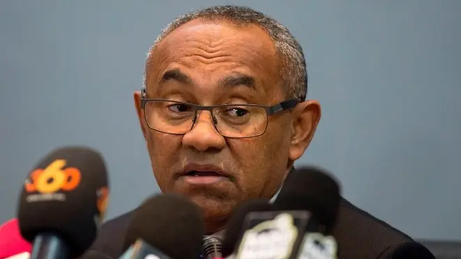 Ahmad Ahmad, président de la Caf, en conférence de presse mardi à Marrakech pour soutenir la candidature du Maroc pour l'organisation du Mondial 2026