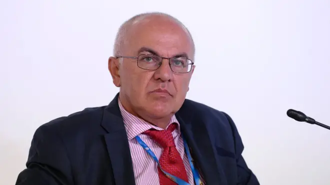 Васильев считает основной ошибкой прежнего руководства ВЭБа то, что они запускали проекты, а затем не отслеживали их, и пообещал это исправить