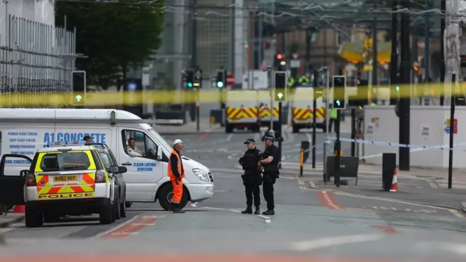 الشرطة تقول إنها تعرفت على هوية الانتحاري