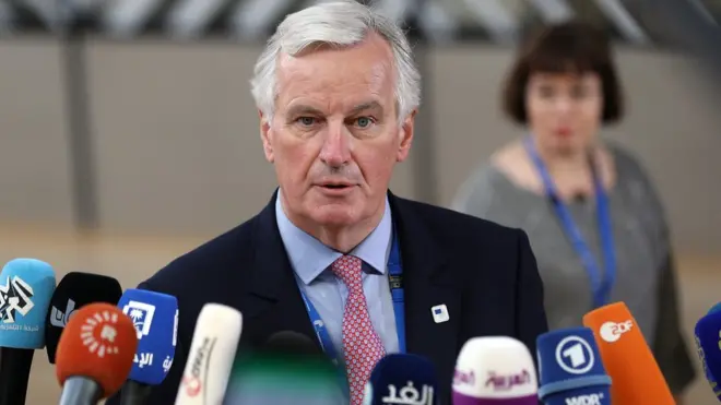 يرى مايكل بارنيير إنه على بريطانيا أن تجهز أوراقا واضحة للبدء في الجولة الثالثة من المفاوضات