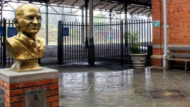 أصبحت محطة بيترماريتزبرغ وجهة للهنود تعبيرا عن ولائهم لغاندي