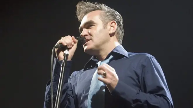 نگاهی به جدول پرفروش‌ترین تک آهنگ‌ها و آلبوم‌های موسیقی پاپ و راک بریتانیا