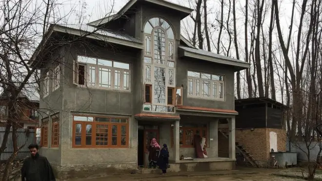 आदिल डार का घर