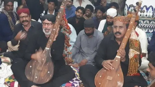 شاہ عبدالطیف مزار