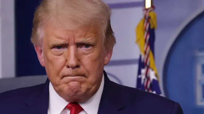 الرئيس الأمريكي دونالد ترامب يتحدث إلى الصحافة خلال مؤتمر صحفي البيت الأبيض في 16 سبتمبر/أيلول 2020 في واشنطن العاصمة.