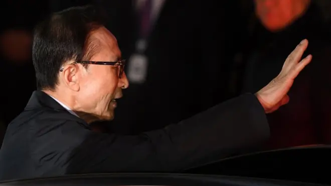 Lee Myung-bak menambah panjang mantan presiden Korea Selatan yang tersandung kasus korupsi.