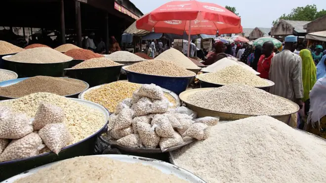 ahịa osikapa na nrị mkpụrụ ibe ya