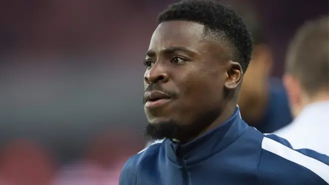 Serge Aurier daha önce de teknik direktörü aşağıladığı gerekçesiyle kadro dışı bırakılmıştı.