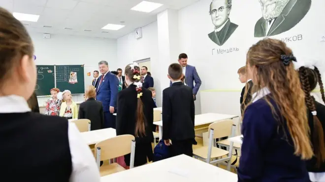 Петро Порошенко у школі