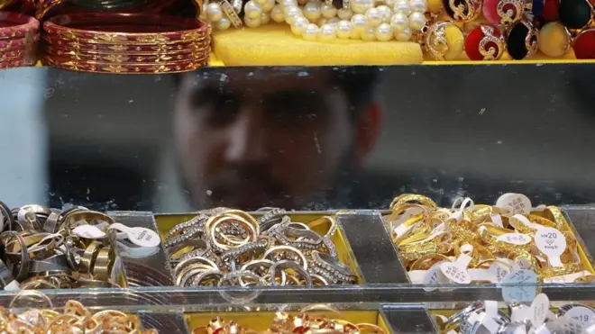 پاکپتن میں بابا فرید گنج شکر کا دربار