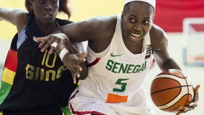 Senegal hammer Guinea