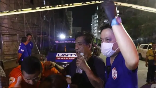 Стрельба и пожар в казино отеля привели к панической эвакуации