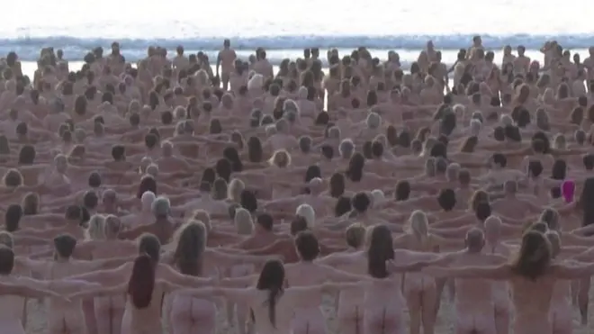 goli ljudi australija