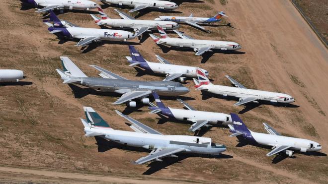 美国维克多维尔南加州物流机场“飞机坟场”上半拆毁的前国泰、英航与联邦快递飞机（28/3/2019）