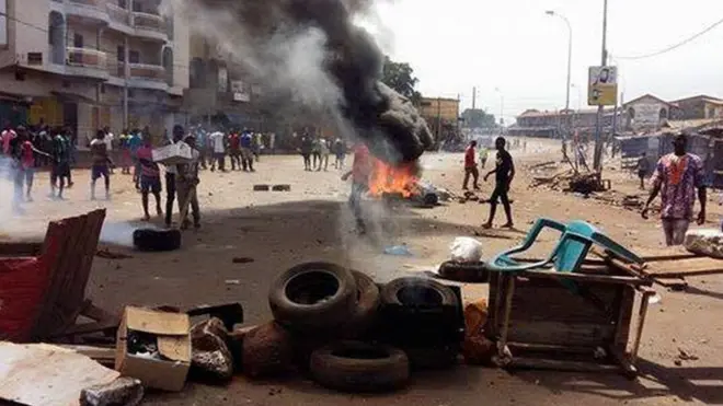 La violence a secoué les rues de Conakry, comme ici dans le quartier de Bambeto, à Conakry