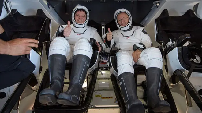 Bob Behnken (L) and Doug Hurley (R)