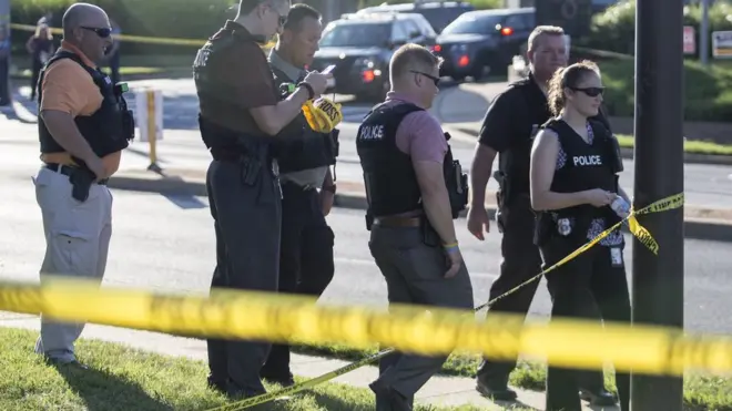 Policija na mestu pucnjave u gradiću Anapolis u Merilendu