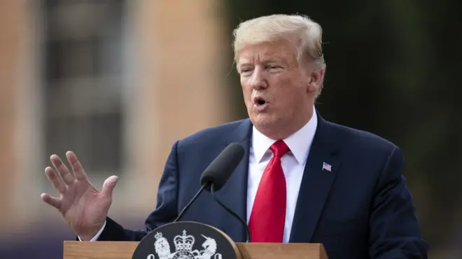 Трамп сказал, что любые попытки сохранить тесные связи с Европой сведут на нет вероятность выгодного торгового соглашения с США