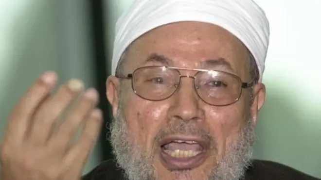 • الشيخ يوسف القرضاوي رئيس الاتحاد