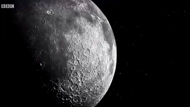 Місяць зменшився на десятки метрів, кажуть у NASA